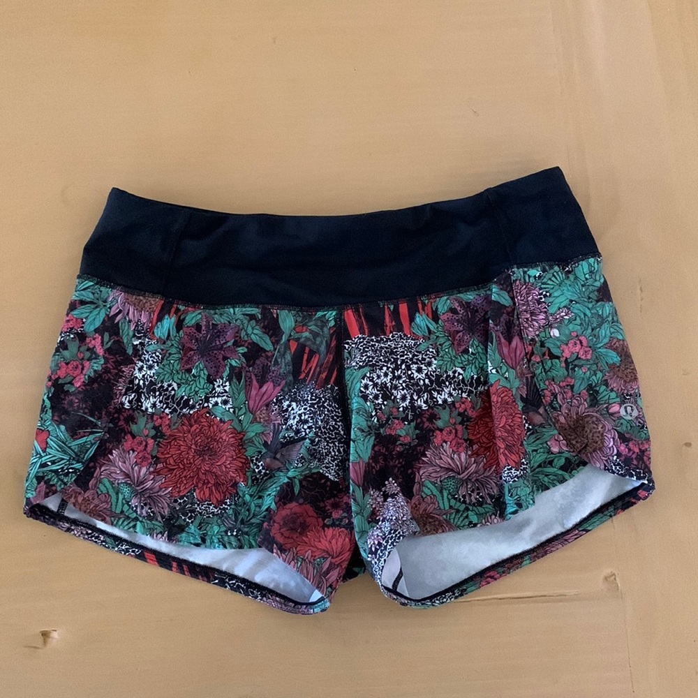 Lululemon Floral Speed Short